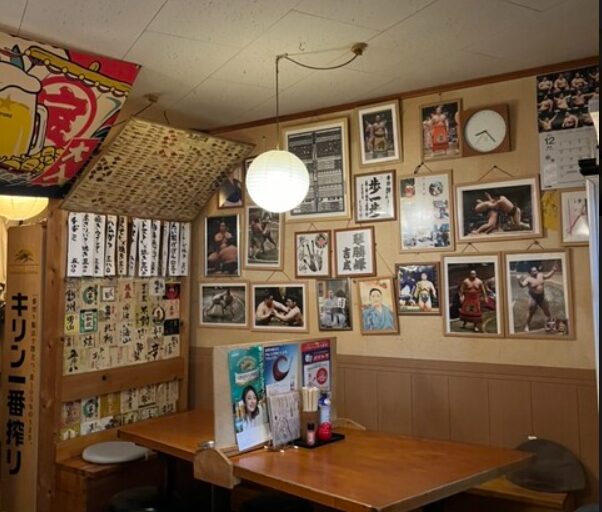 達磨の店内