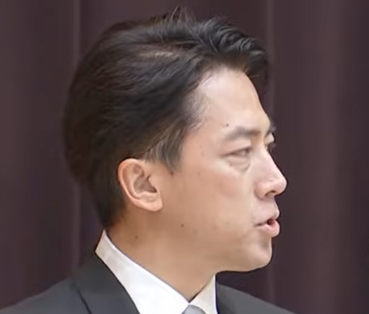 真横から見た小泉進次郎