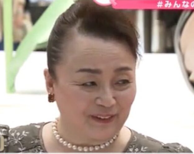 信子さま